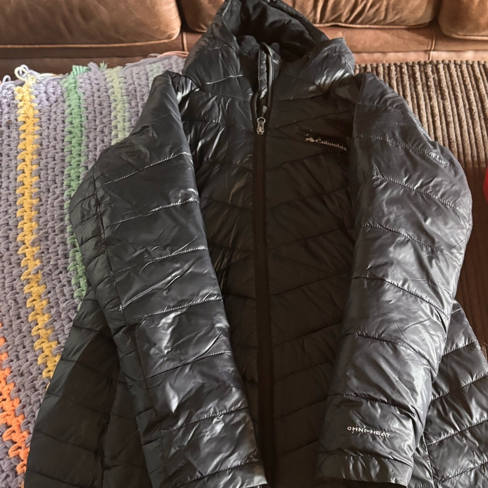 Columbia Omni-Heat thermal coat. Black. Size large.